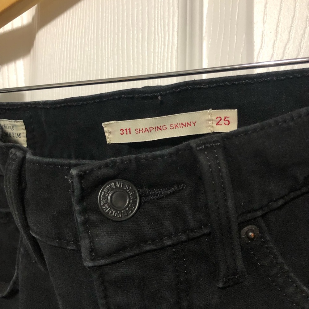 Vintage Black 311 Levi’s